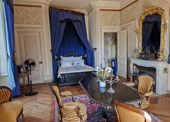 Chateau De Saint Bonnet Les Oules