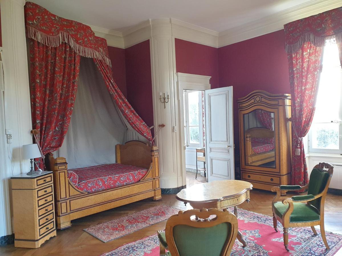 Chateau De Bonnet Les Oules Frühstückspension *